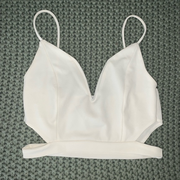 Fashion Nova Tops - Fashion Nova White V Neck Crop Top